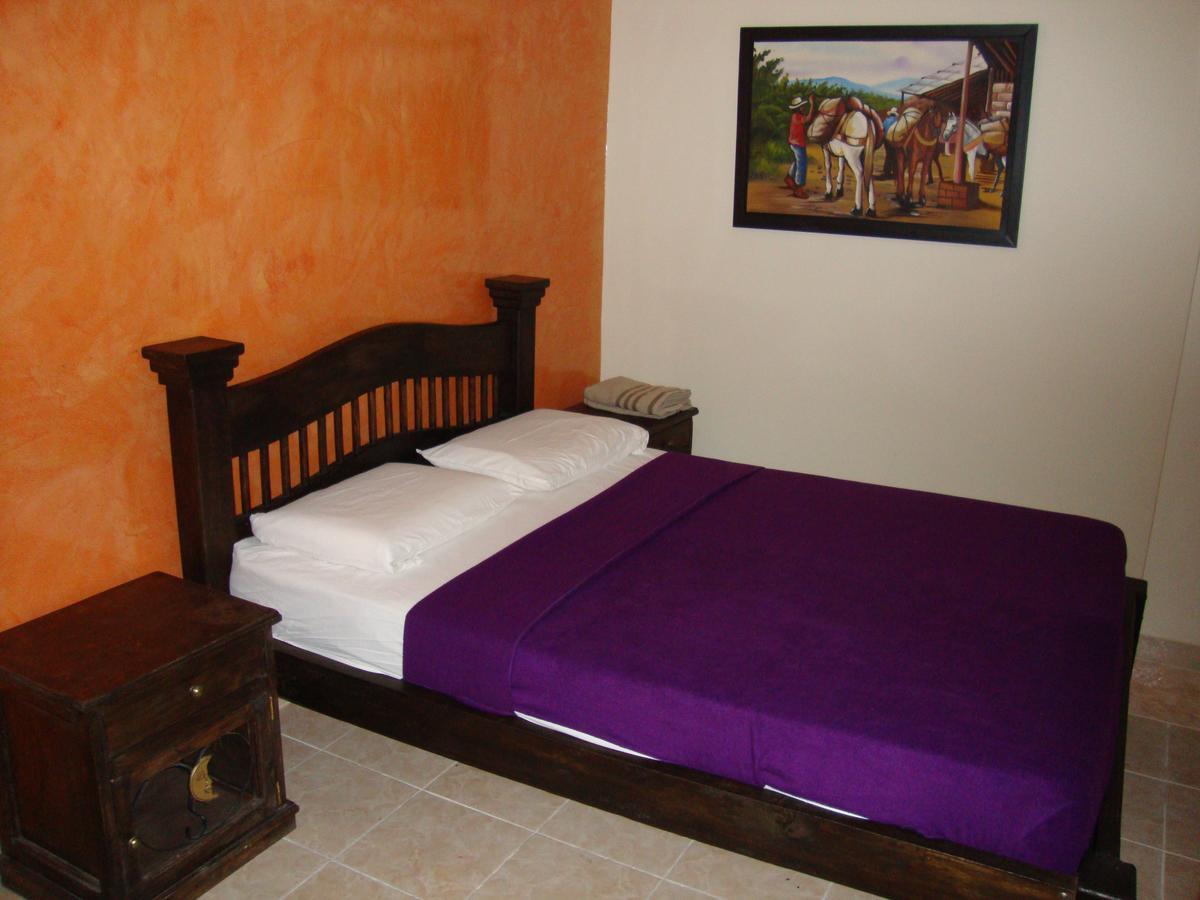 Hotel Emperatriz Armenia  Exterior foto